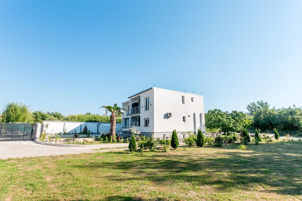 Tramonto Apartments Radanovici Exterior photo